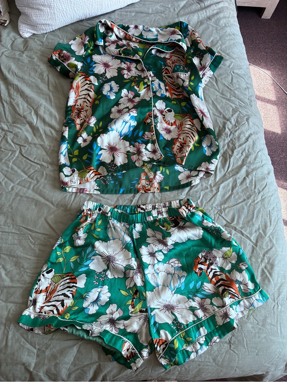 PrettyLittleThing Green Floral & Tiger Print Satin Pajama Set